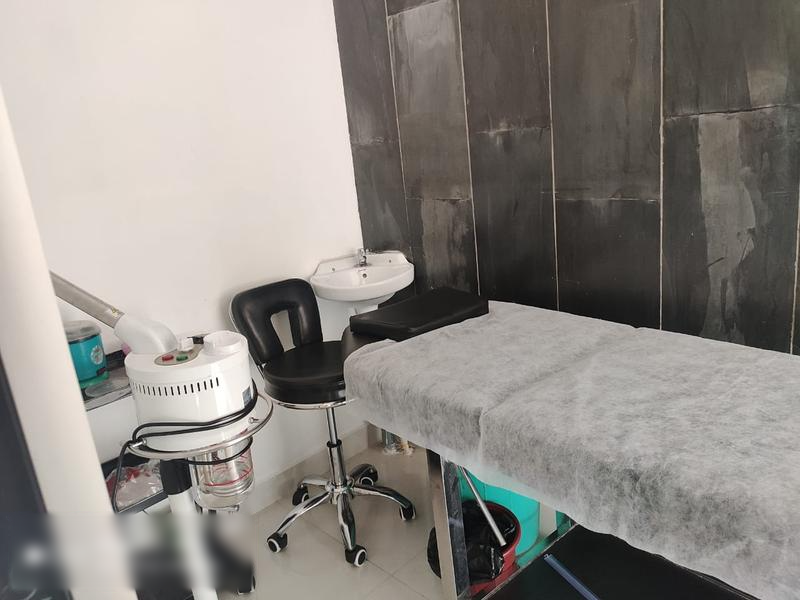 Small Beauty Salon for Sale in Mangalore, India