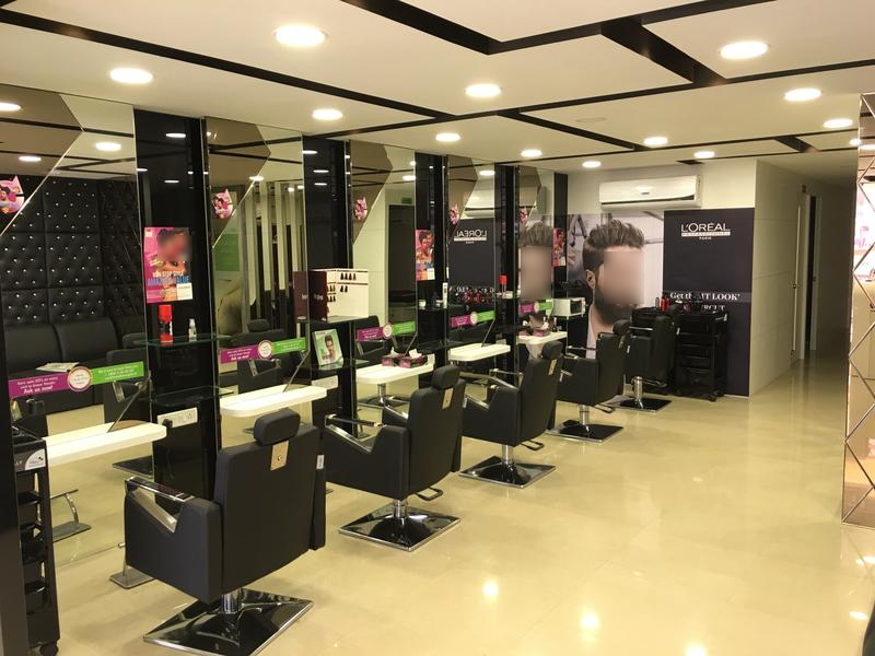 Beauty Salon for Sale in Bangalore, India