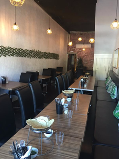 Award winning Indian restaurant in an excellent location with a seating capacity of 90 pax.