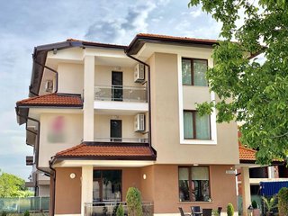 Highly rated hotel in Plovdiv which consists of 6 double rooms and 2 apartments.