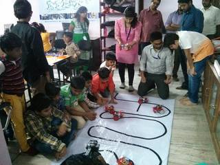 Centre for experiential learning of Robotics for Children & Engineering Students seeking Business Loan.