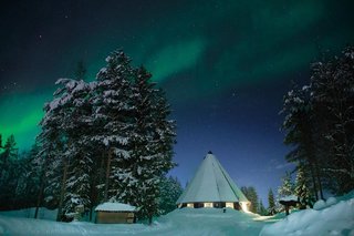 Profitable glampsite & restaurant in the heart of Lapland with 29-room capacity, 4.8/5 Google ratings.