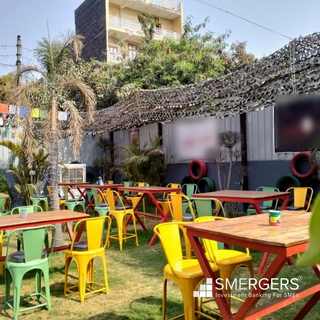 Motocafe in Noida that serves Middle Eastern cuisine, with high footfall during weekends.
