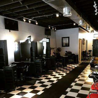 Beauty salon in Detroit having 70+ weekly clients, seeking funds for expansion.