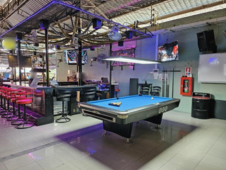 For sale: Popular Pattaya bar with pool table & live entertainment.