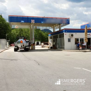 Non-operational gas station in Mislinjska Dobrava with an annual sales volume approximately 4 million liters.