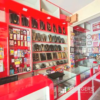 Gift retail store dealing in personalized gifts, imitation jewellery and toys with INR 500 AOV.