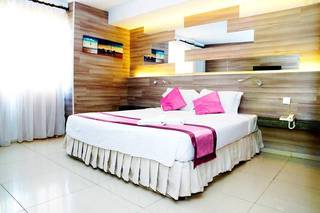 Boutique up-class style hotel at main road of Seremban city is for sale.