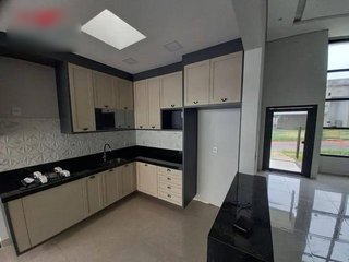 Residential real estate construction company selling a 3-bedroom house for BRL 1,350,000.00 in São Paulo.