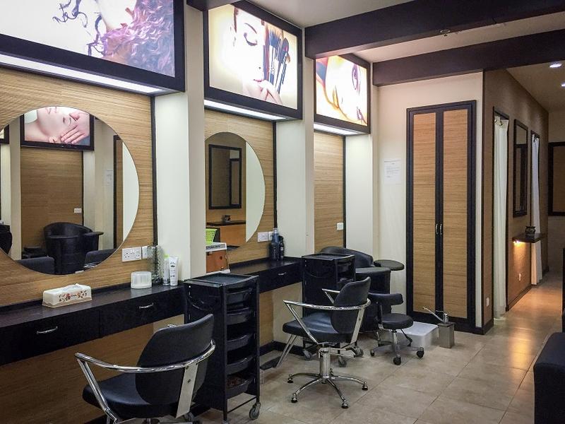 Beauty Salon For Sale In Dubai United Arab Emirates Seeking Aed 350 Thousand