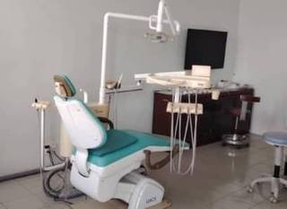 Established dental clinic in Kuala Lumpur with 39 years' legacy, loyal clients and experienced staff.