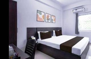 Hotel in Ranchi with 18 rooms, banquet hall and restaurant seeks funds to expand.